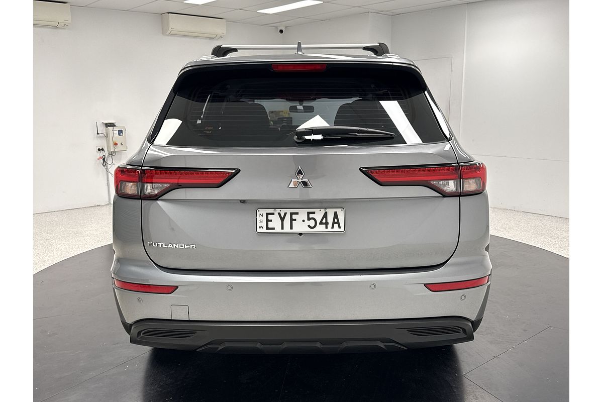 2022 Mitsubishi Outlander ES ZM