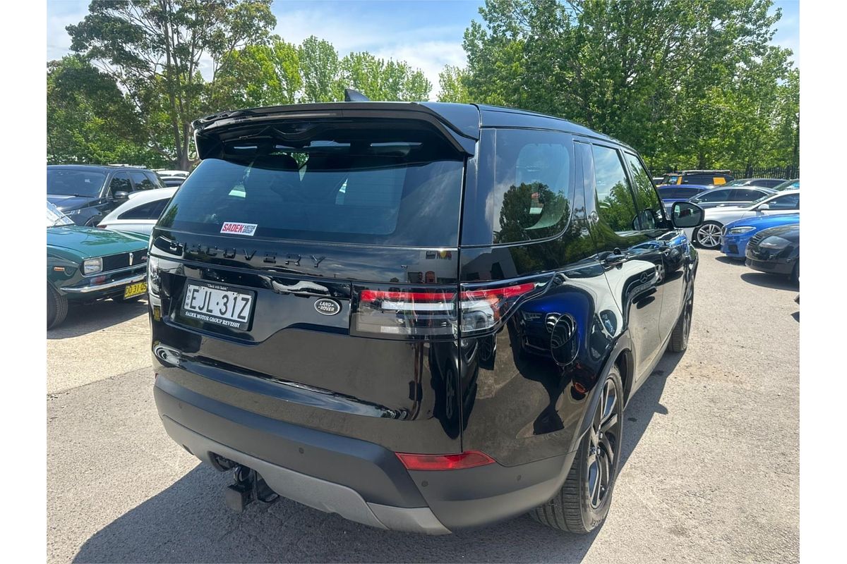 2020 Land Rover Discovery SD4 SE Series 5