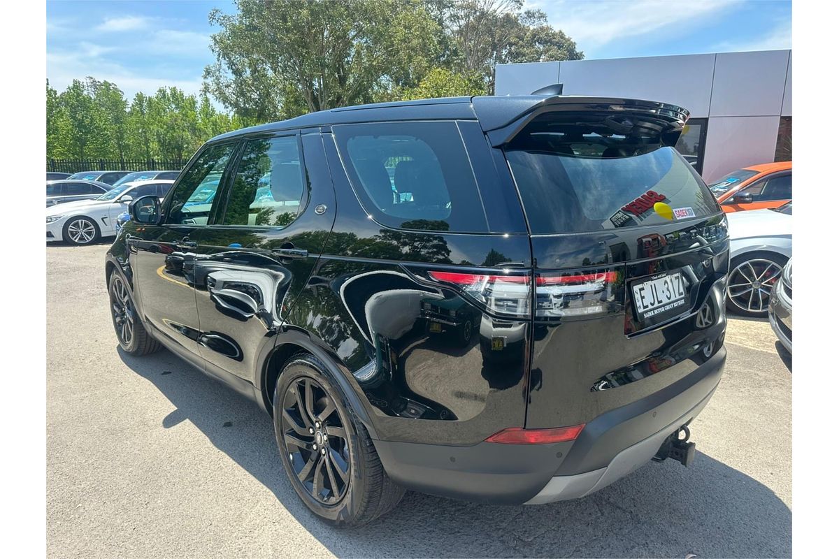 2020 Land Rover Discovery SD4 SE Series 5