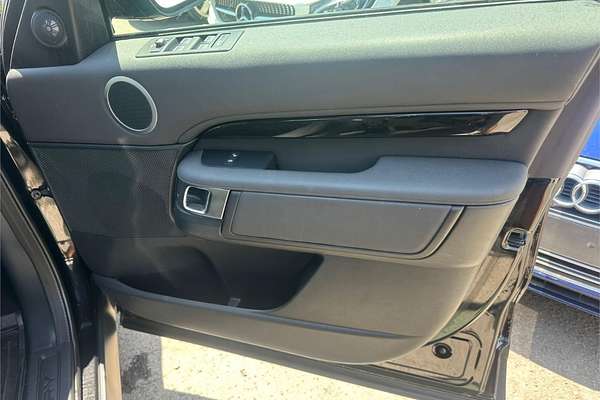 2020 Land Rover Discovery SD4 SE Series 5