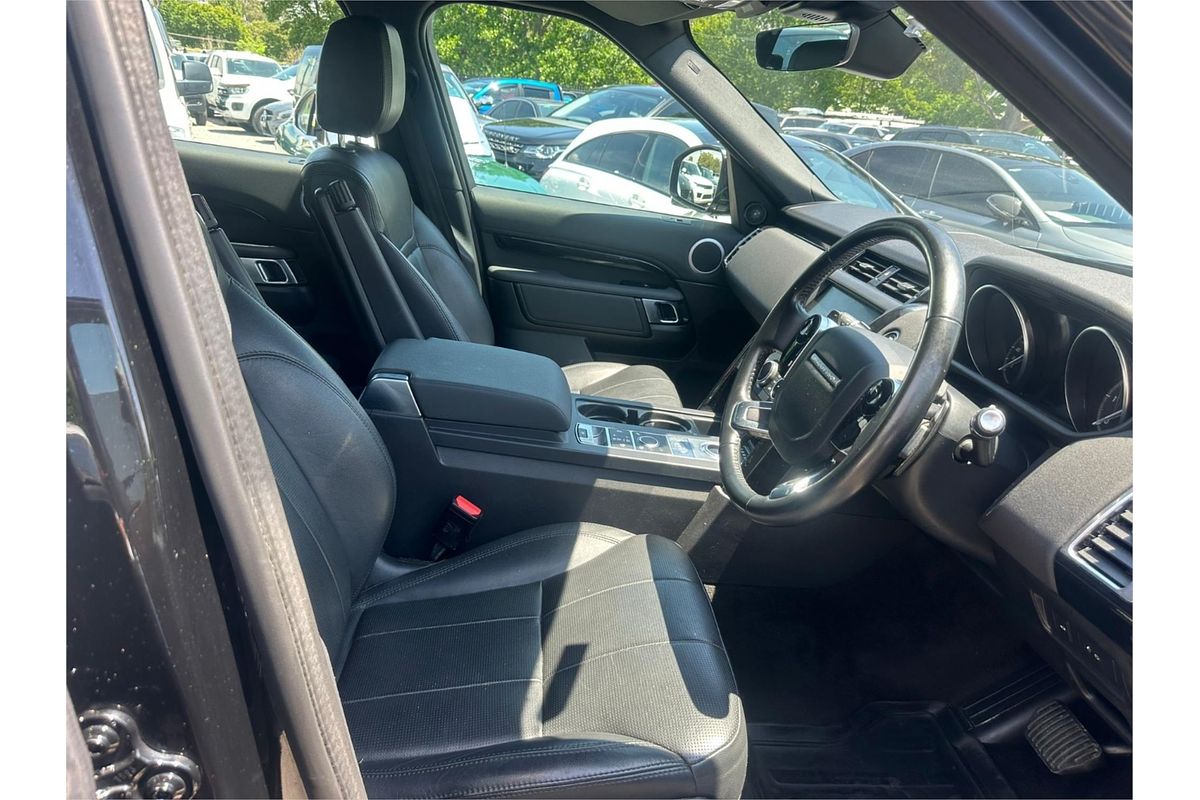 2020 Land Rover Discovery SD4 SE Series 5