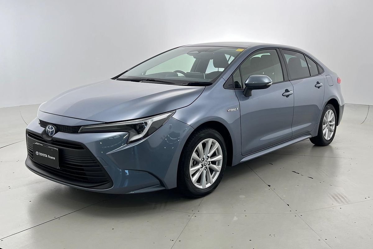2024 Toyota Corolla SX Hybrid ZWE219R