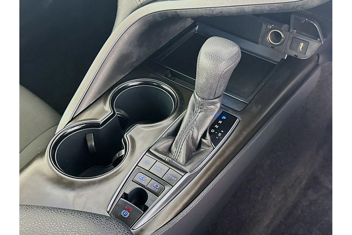 2021 Toyota Camry Ascent AXVH70R