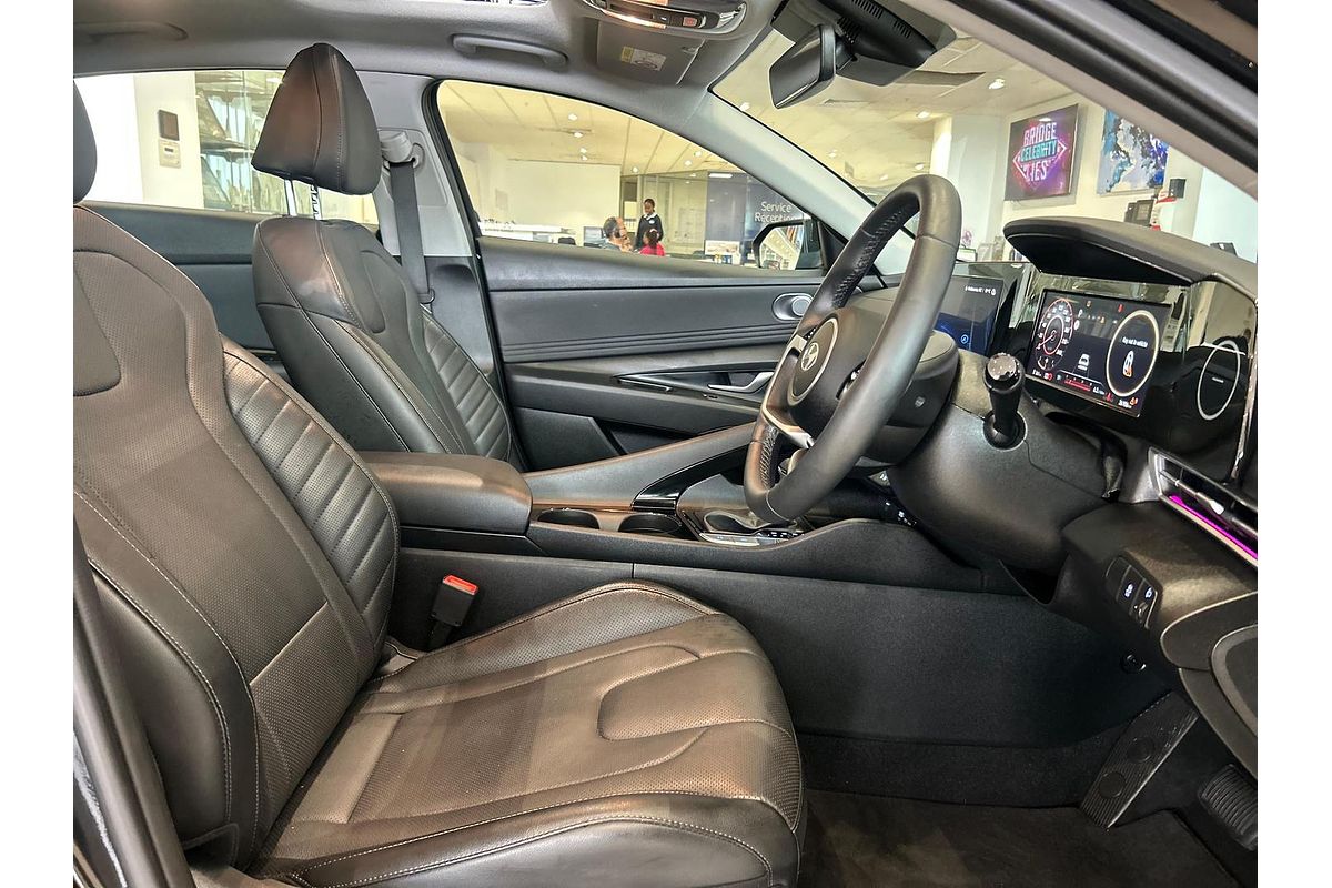 2024 Hyundai i30 Premium CN7.V2