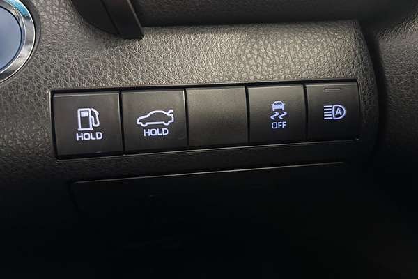 2022 Toyota Camry Ascent AXVH70R