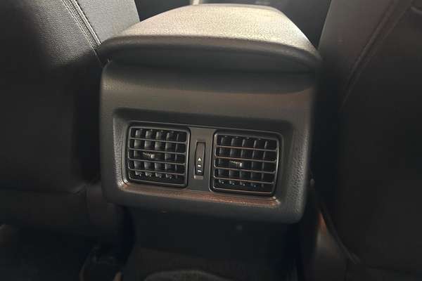 2022 Toyota Camry Ascent AXVH70R