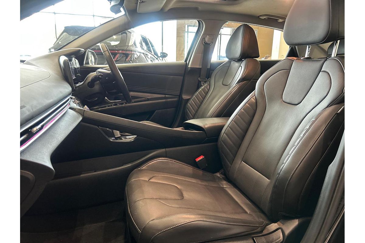 2024 Hyundai i30 Premium CN7.V2