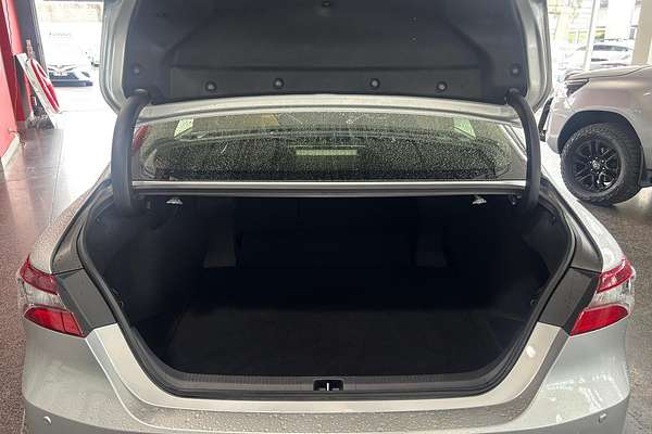 2022 Toyota Camry Ascent AXVH70R