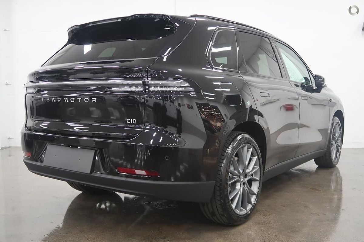 2025 Leapmotor C10 Design B11
