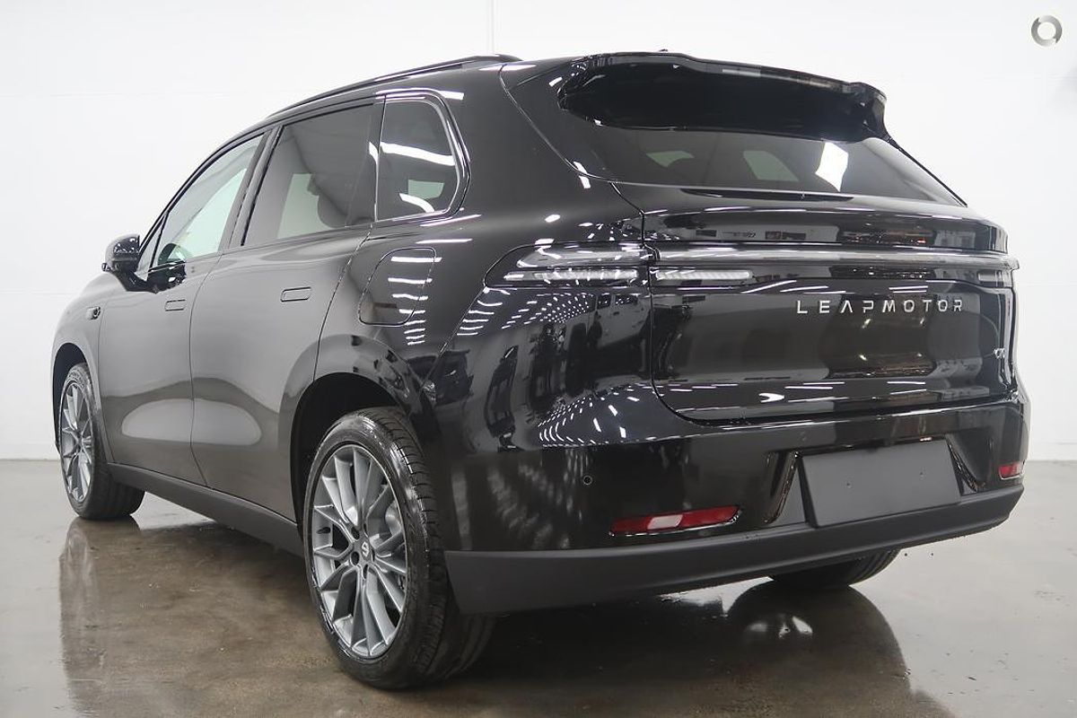 2025 Leapmotor C10 Design B11