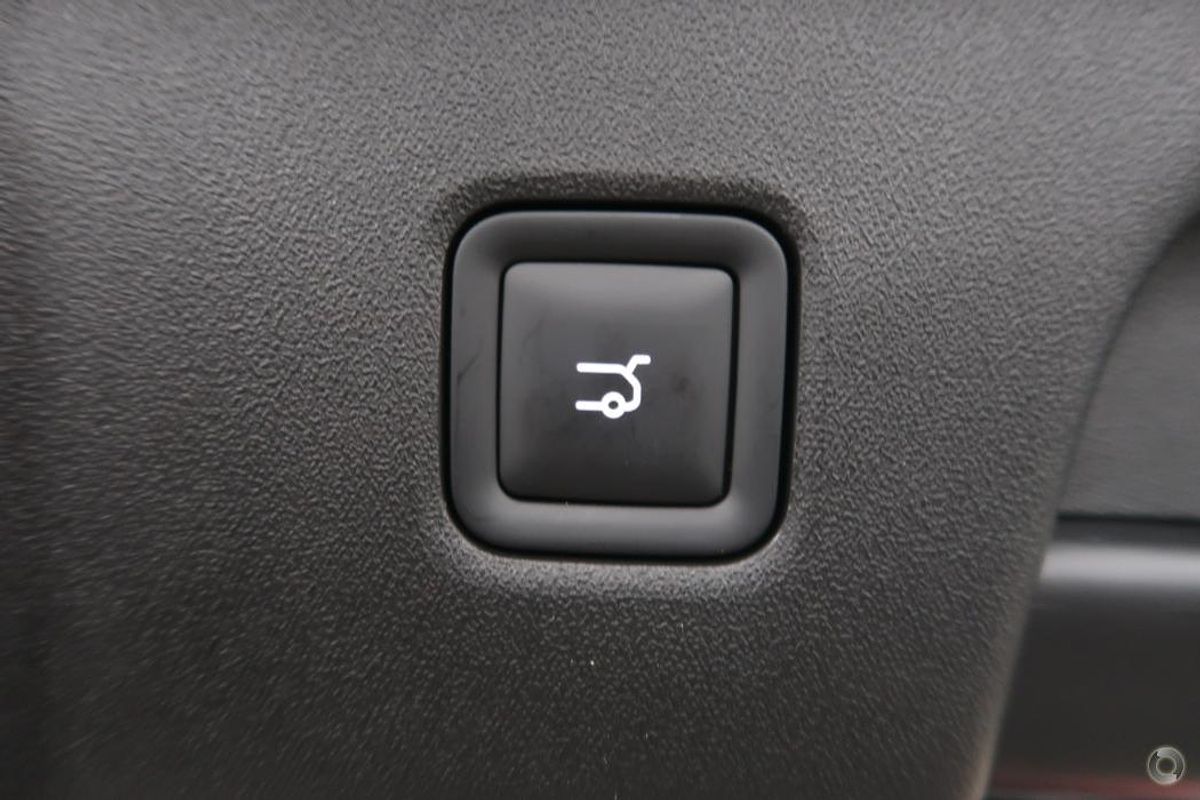 2025 Leapmotor C10 Design B11