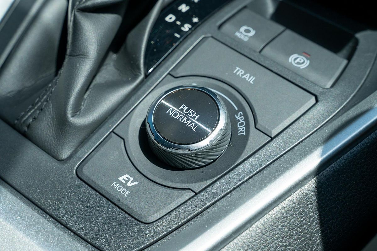 2021 Toyota RAV4 XSE AXAH54R