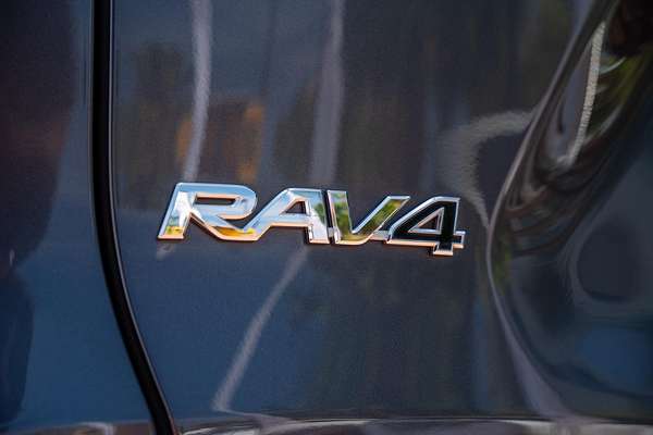 2021 Toyota RAV4 XSE AXAH54R