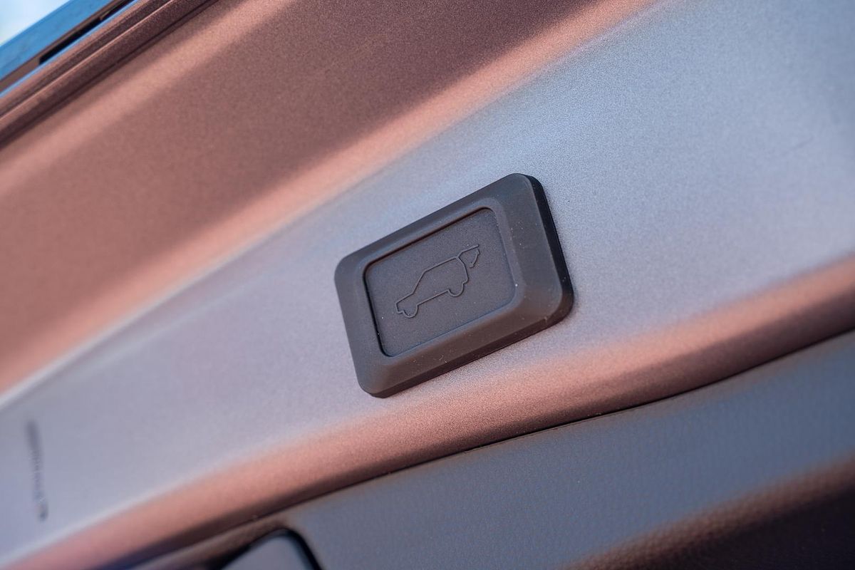 2021 Toyota RAV4 XSE AXAH54R