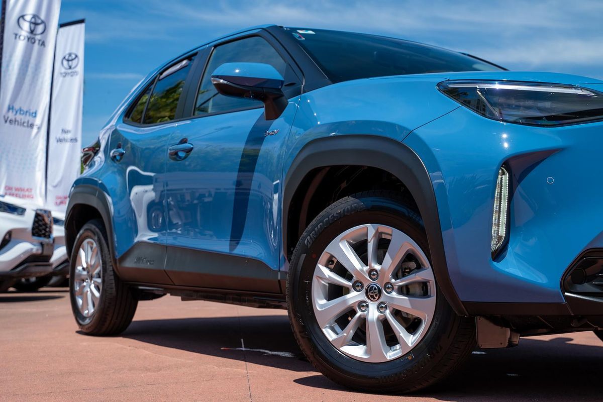 2025 Toyota Yaris Cross GXL MXPJ10R