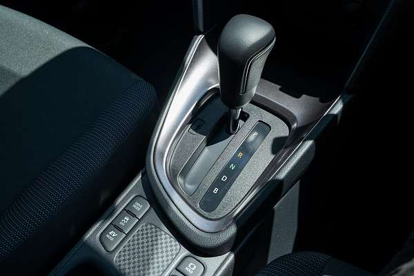 2025 Toyota Yaris Cross GXL MXPJ10R