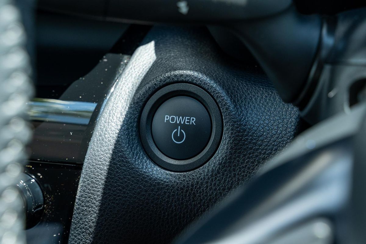 2025 Toyota Yaris Cross GXL MXPJ10R