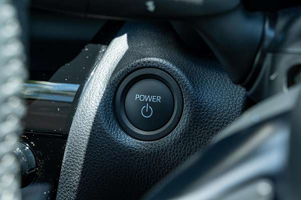 2025 Toyota Yaris Cross GXL MXPJ10R