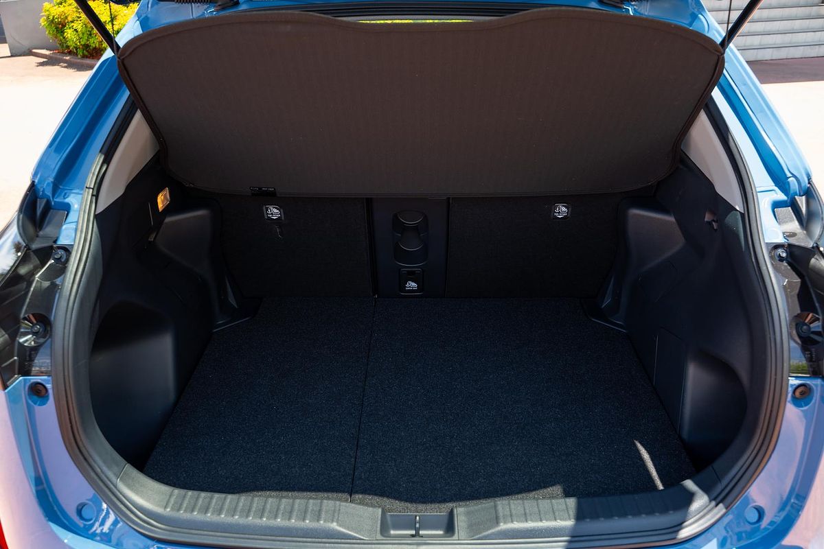 2025 Toyota Yaris Cross GXL MXPJ10R