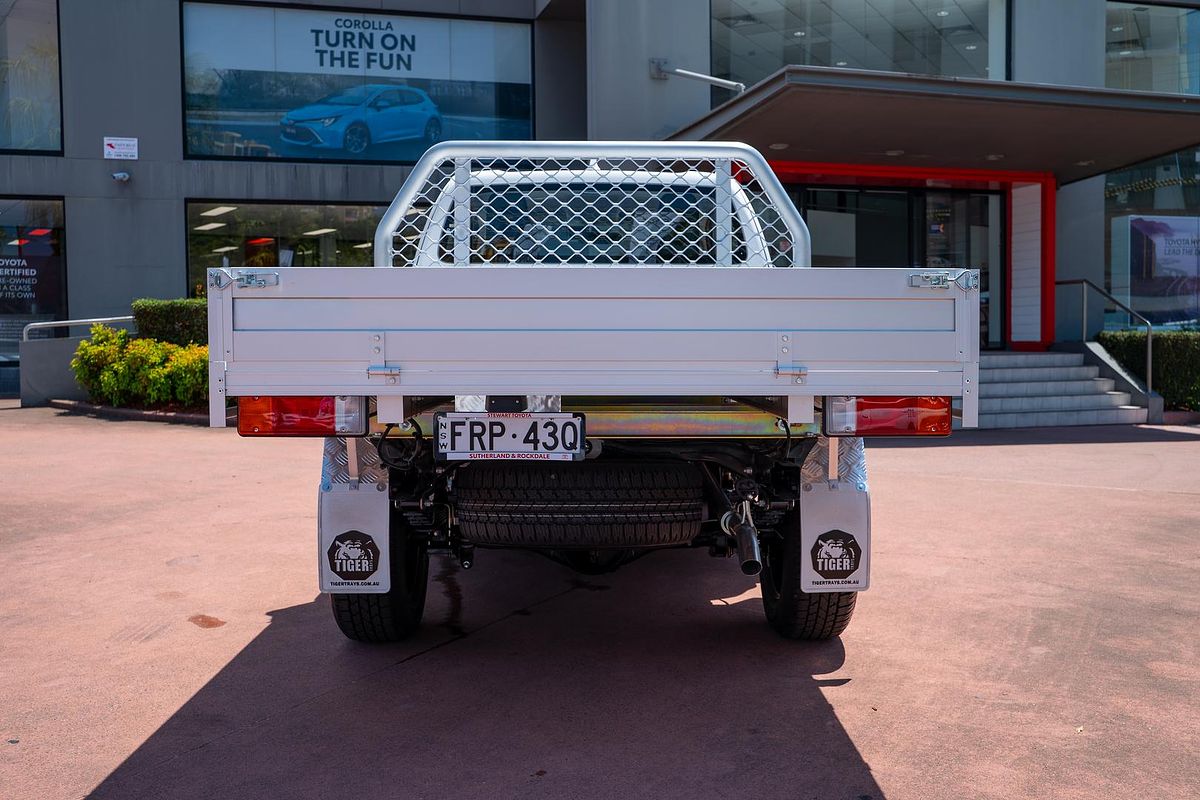 2025 Toyota Hilux SR GUN126R 4X4