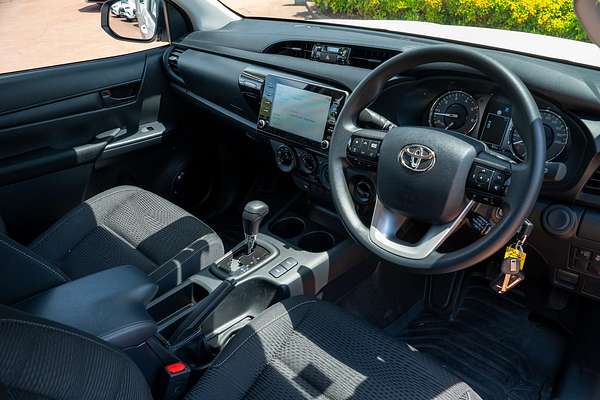 2025 Toyota Hilux SR GUN126R 4X4