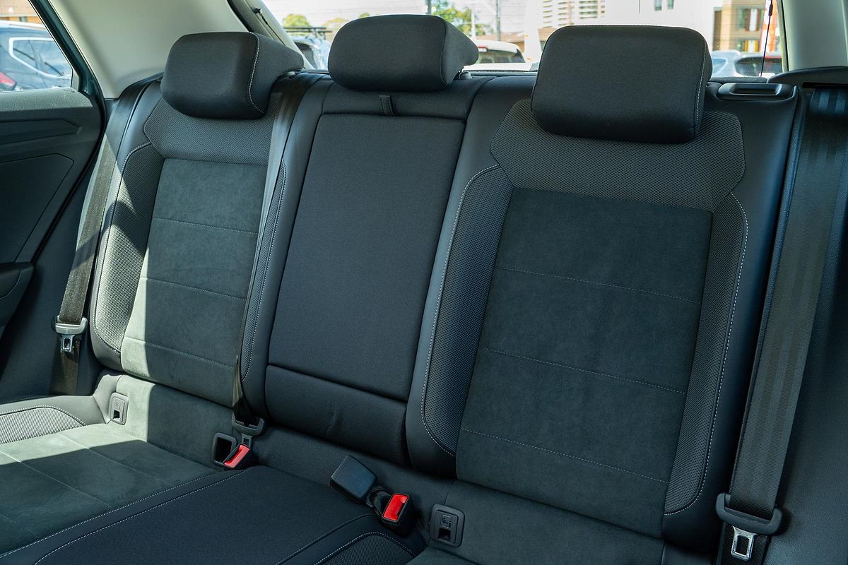 2022 Volkswagen T-Roc 110TSI Style D11