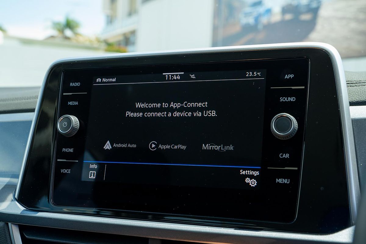 2022 Volkswagen T-Roc 110TSI Style D11