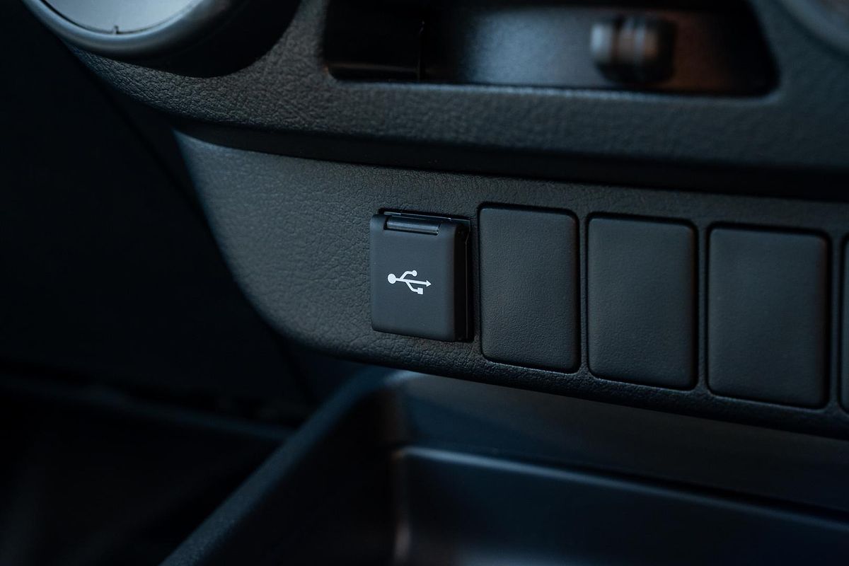 2025 Toyota Hilux SR GUN126R 4X4