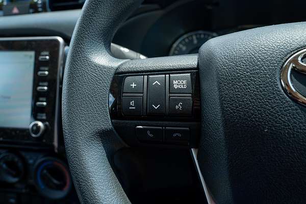 2025 Toyota Hilux SR GUN126R 4X4