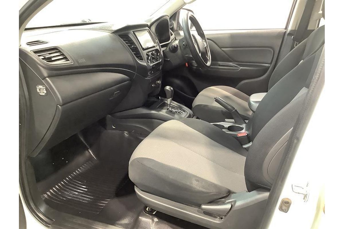 2020 Mitsubishi Triton GLX MR 4X4