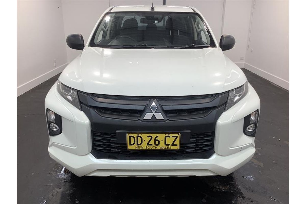 2020 Mitsubishi Triton GLX MR 4X4