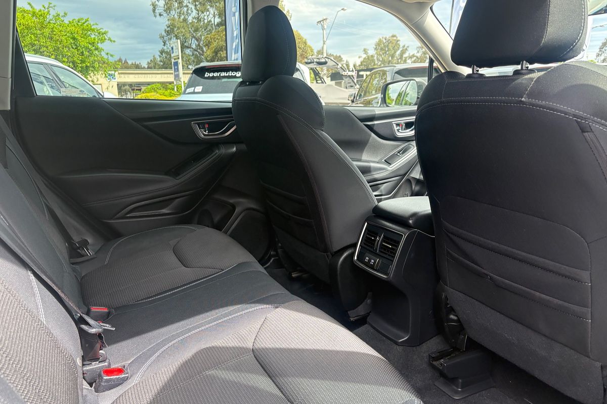 2023 Subaru Forester 2.5i-L S5