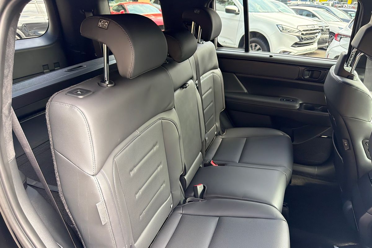 2025 Hyundai Santa Fe Hybrid Calligraphy MX5.V2