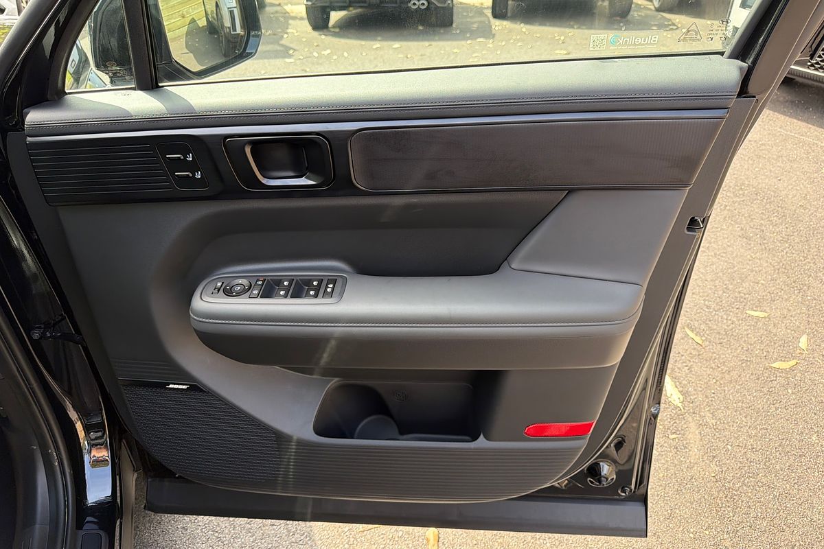 2025 Hyundai Santa Fe Hybrid Calligraphy MX5.V2