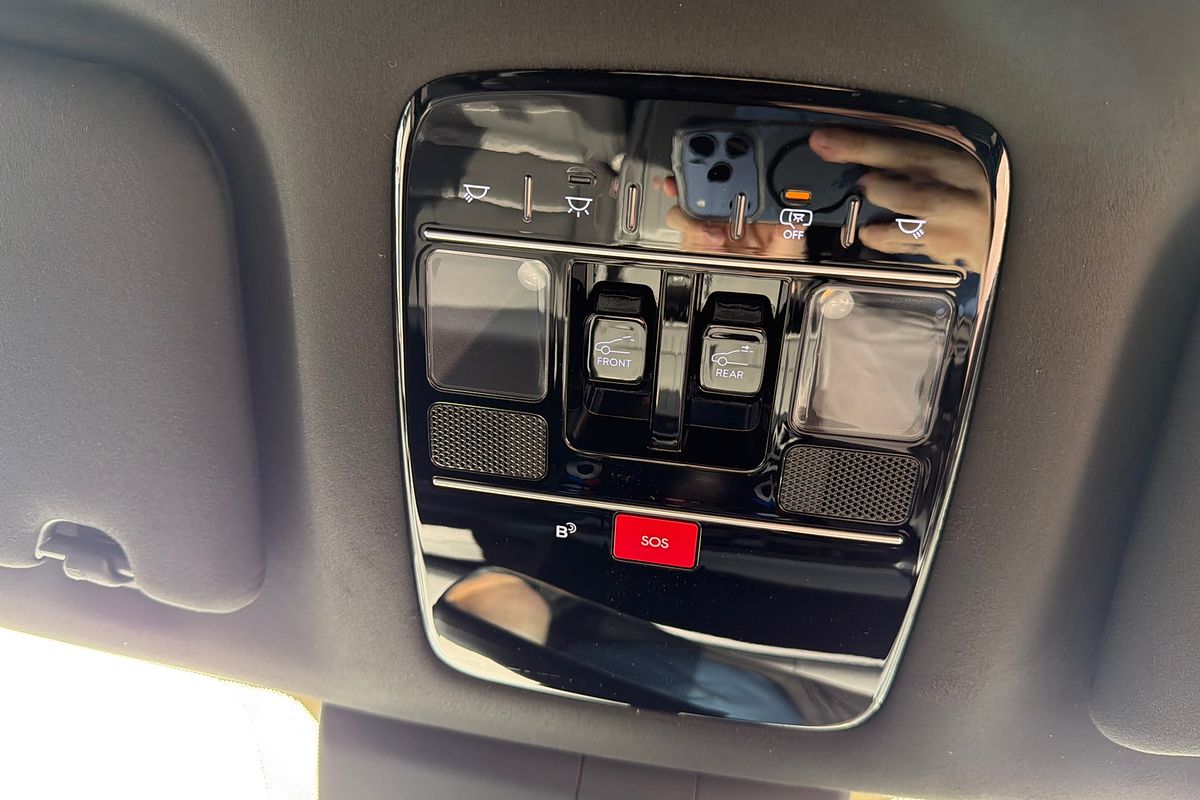 2025 Hyundai Santa Fe Hybrid Calligraphy MX5.V2