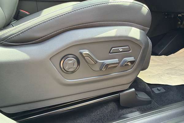 2025 Hyundai Santa Fe Hybrid Calligraphy MX5.V2