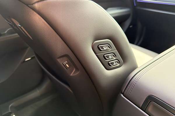 2025 Hyundai Santa Fe Hybrid Calligraphy MX5.V2