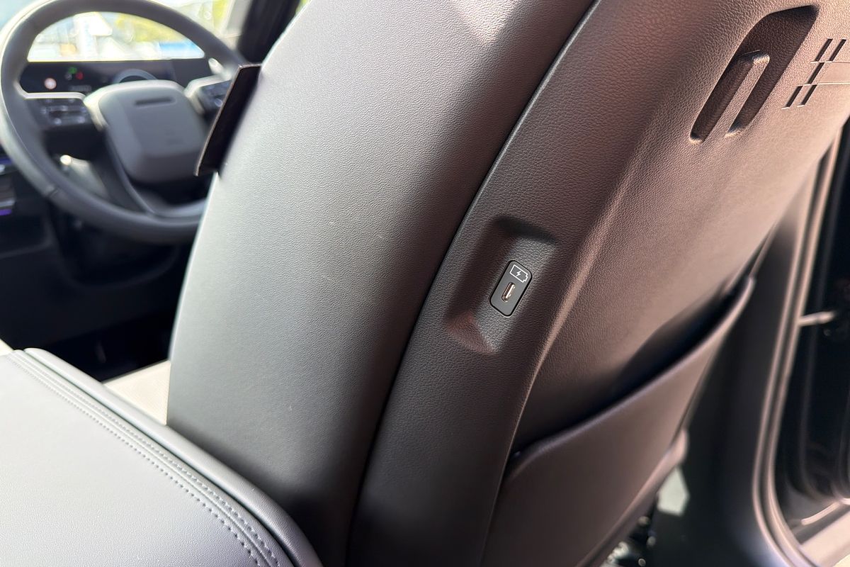 2025 Hyundai Santa Fe Hybrid Calligraphy MX5.V2