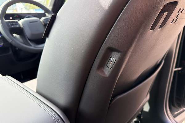 2025 Hyundai Santa Fe Hybrid Calligraphy MX5.V2