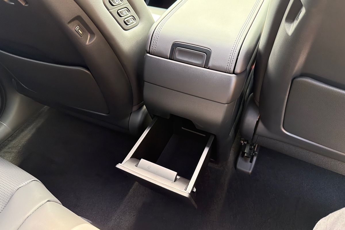 2025 Hyundai Santa Fe Hybrid Calligraphy MX5.V2