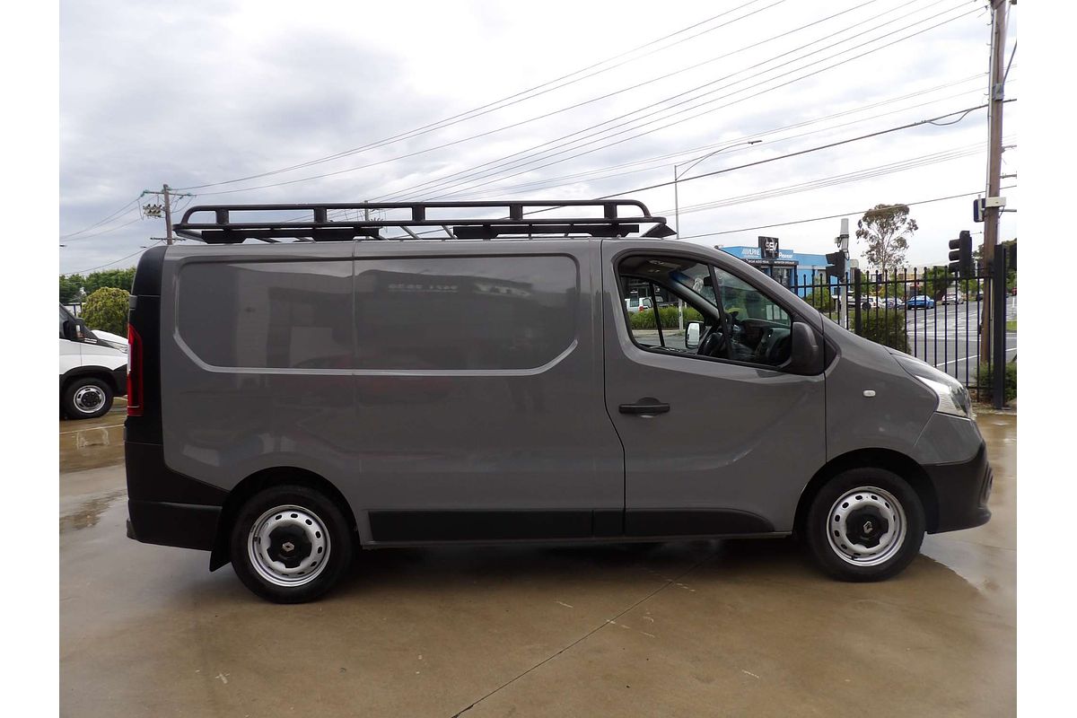 2017 Renault Trafic 66KW X82 SWB Low Roof