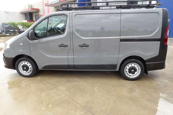 2017 Renault Trafic 66KW X82 SWB Low Roof