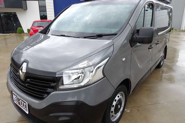 2017 Renault Trafic 66KW X82 SWB Low Roof