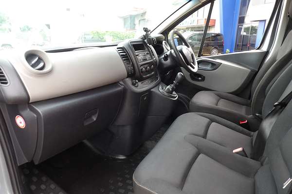 2017 Renault Trafic 66KW X82 SWB Low Roof