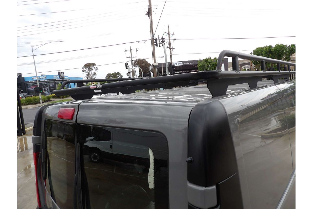 2017 Renault Trafic 66KW X82 SWB Low Roof