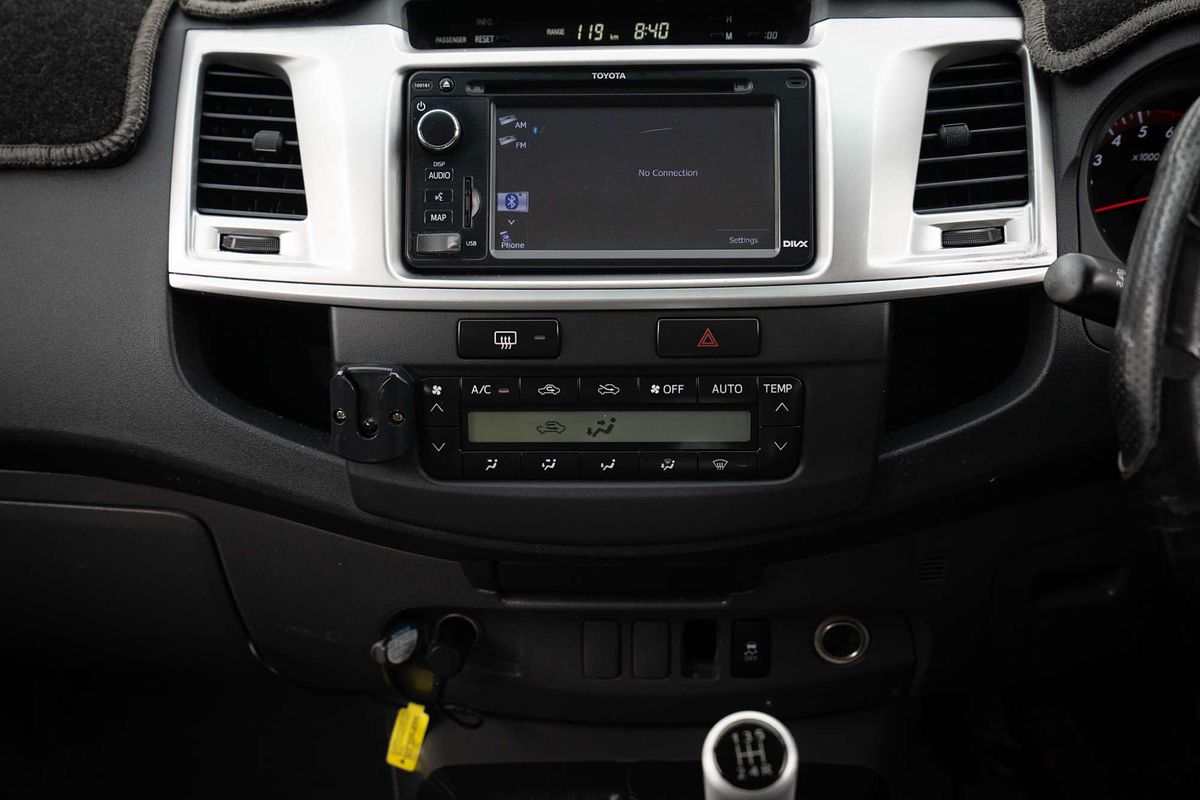 2012 Toyota Hilux SR5 GGN25R 4X4