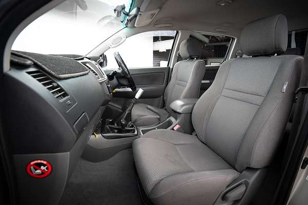 2012 Toyota Hilux SR5 GGN25R 4X4