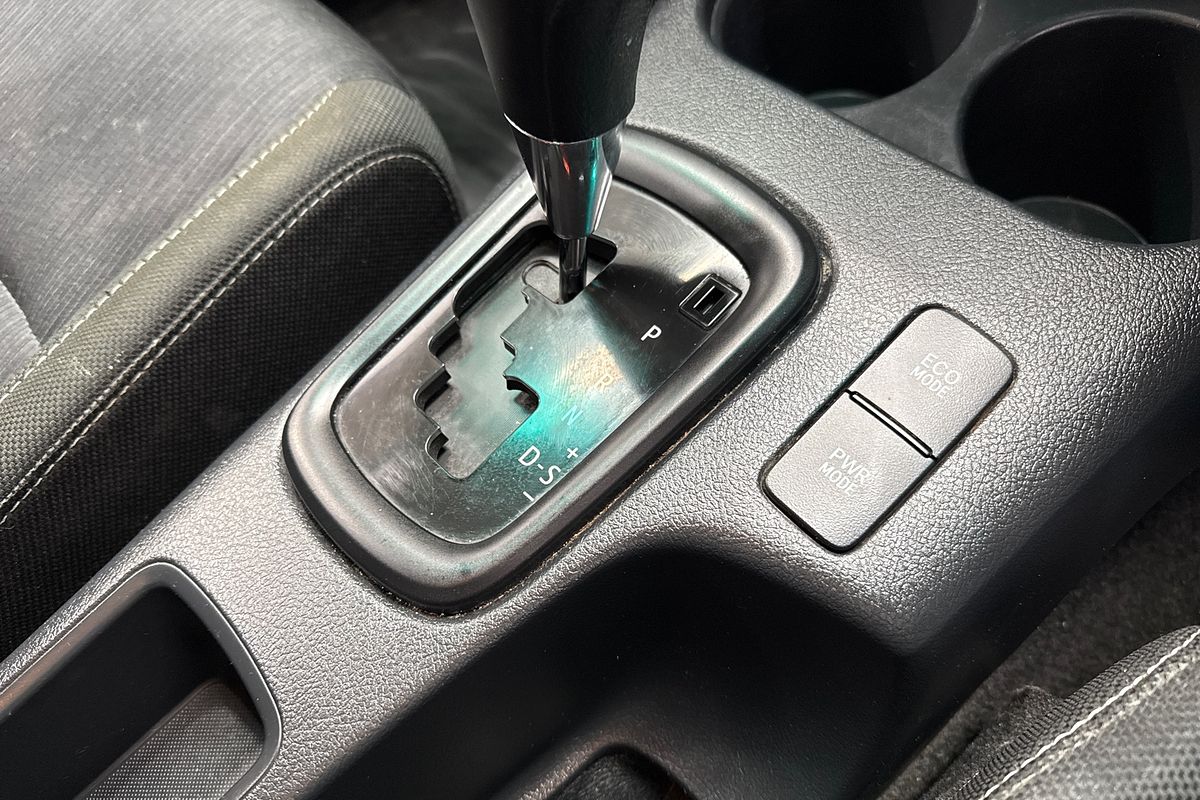 2016 Toyota Hilux SR (4x4) GUN126R 4X4