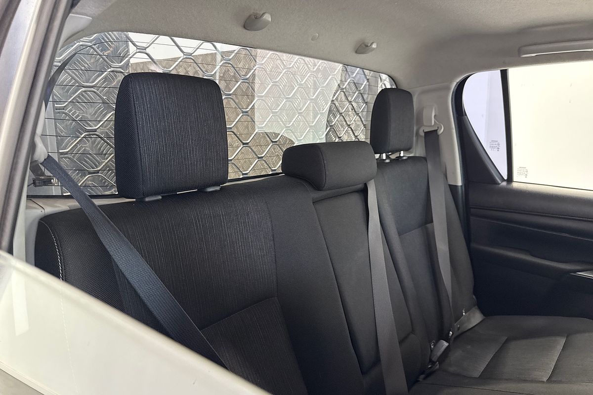 2016 Toyota Hilux SR (4x4) GUN126R 4X4