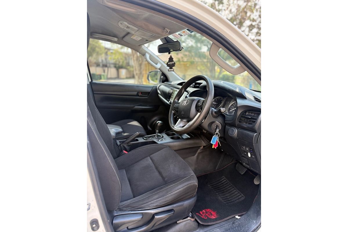 2021 Toyota Hilux SR GUN126R 4X4